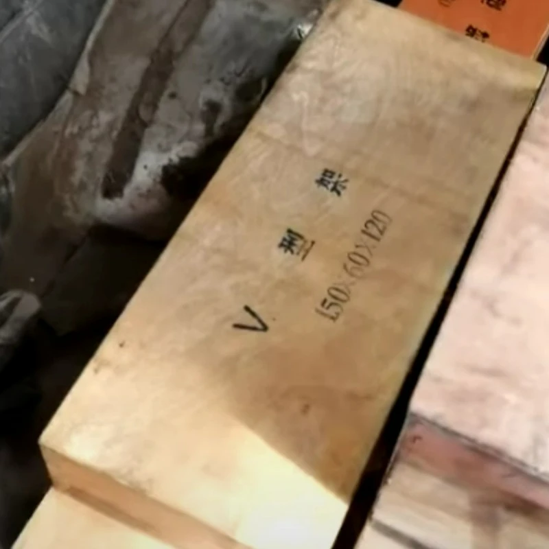 Jirgin Sama Videos na Magnetic V-Shaped Frames Da Magnetic Square Akwatunan