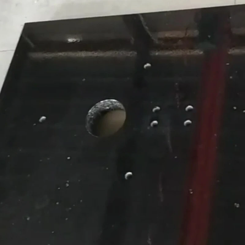 Ana shirya abubuwan da ke cikin granite kuma ana jigilar da su